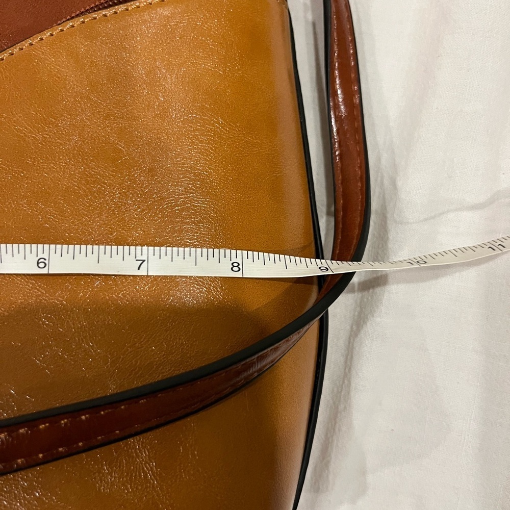 Darling Two -Tone Structured Leather Crossbody Bag - Picture 6 of 9
